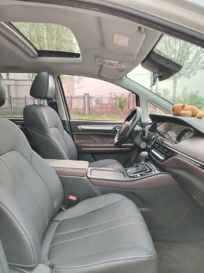 2021 GAC Trumpchi M6 1.5T 169HP L4 7DCT,autocango,china used car exporter,china ev exporter,chinese used car exporter,chinese used ev exporter