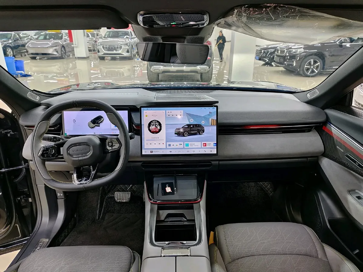 2025 LYNK&CO 08 EM-P 1.5T 163HP L4 3DHT PHEV 21.2KWH,autocango,china used car exporter,china ev exporter,chinese used car exporter,chinese used ev exporter