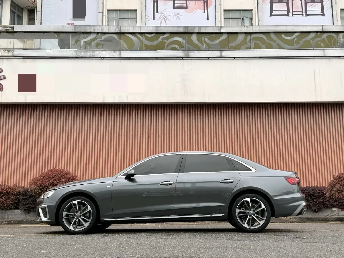 2020 Audi A4L 2.0T 190HP L4 7DCT,autocango,china used car exporter,china ev exporter,chinese used car exporter,chinese used ev exporter