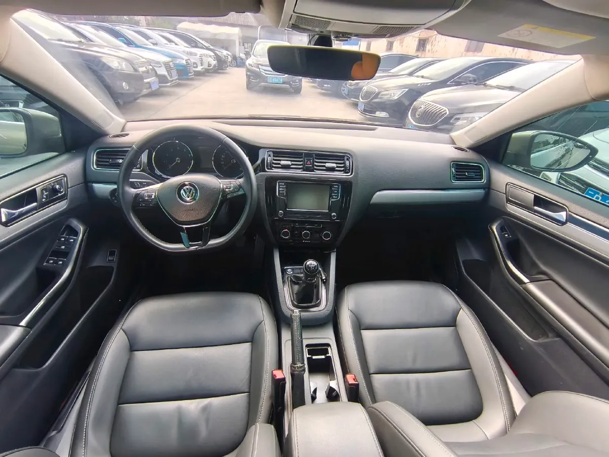 2018 KingLong KaiTe 2.3T 110HP L4 5MT,autocango,china used car exporter,china ev exporter,chinese used car exporter,chinese used ev exporter