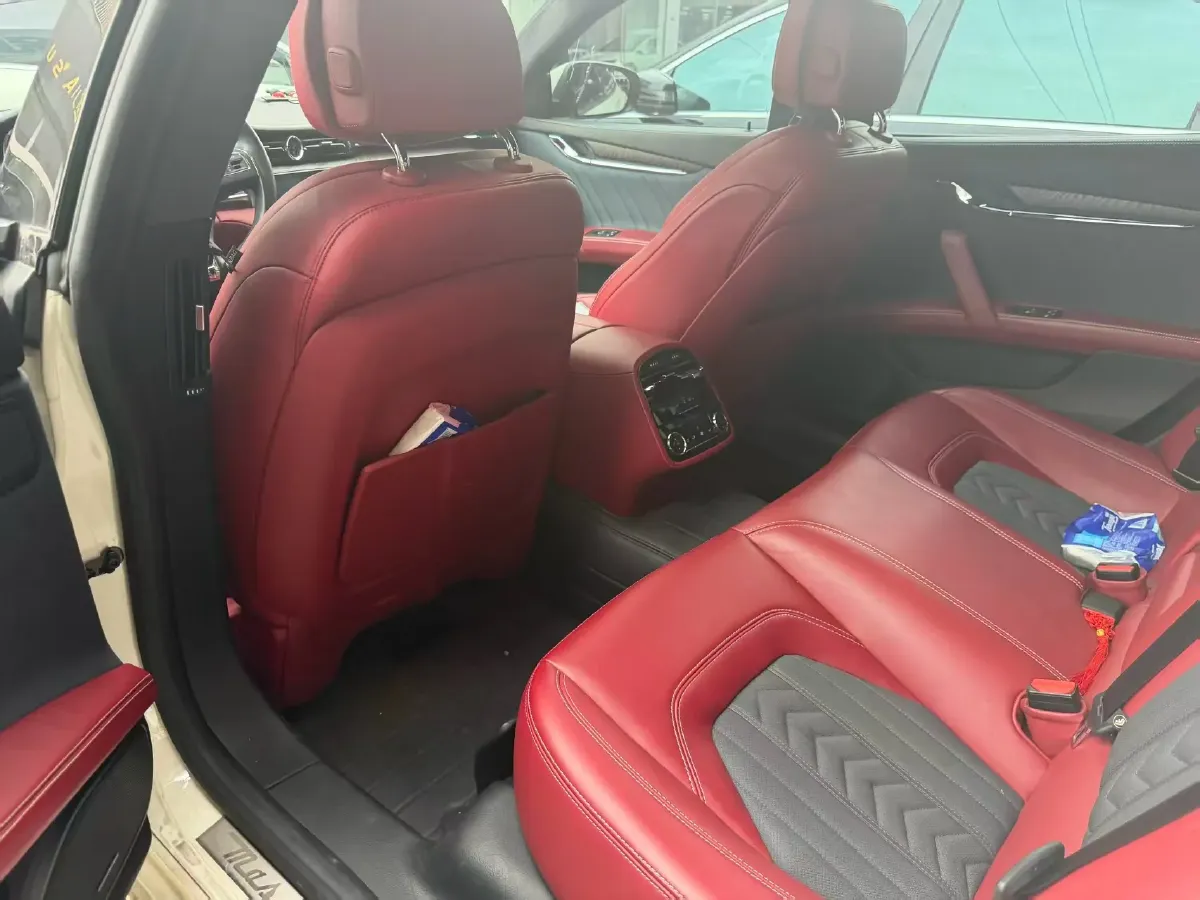 2019 Maserati Quattroporte 3.0T 350HP V6 8AT,autocango,china used car exporter,china ev exporter,chinese used car exporter,chinese used ev exporter