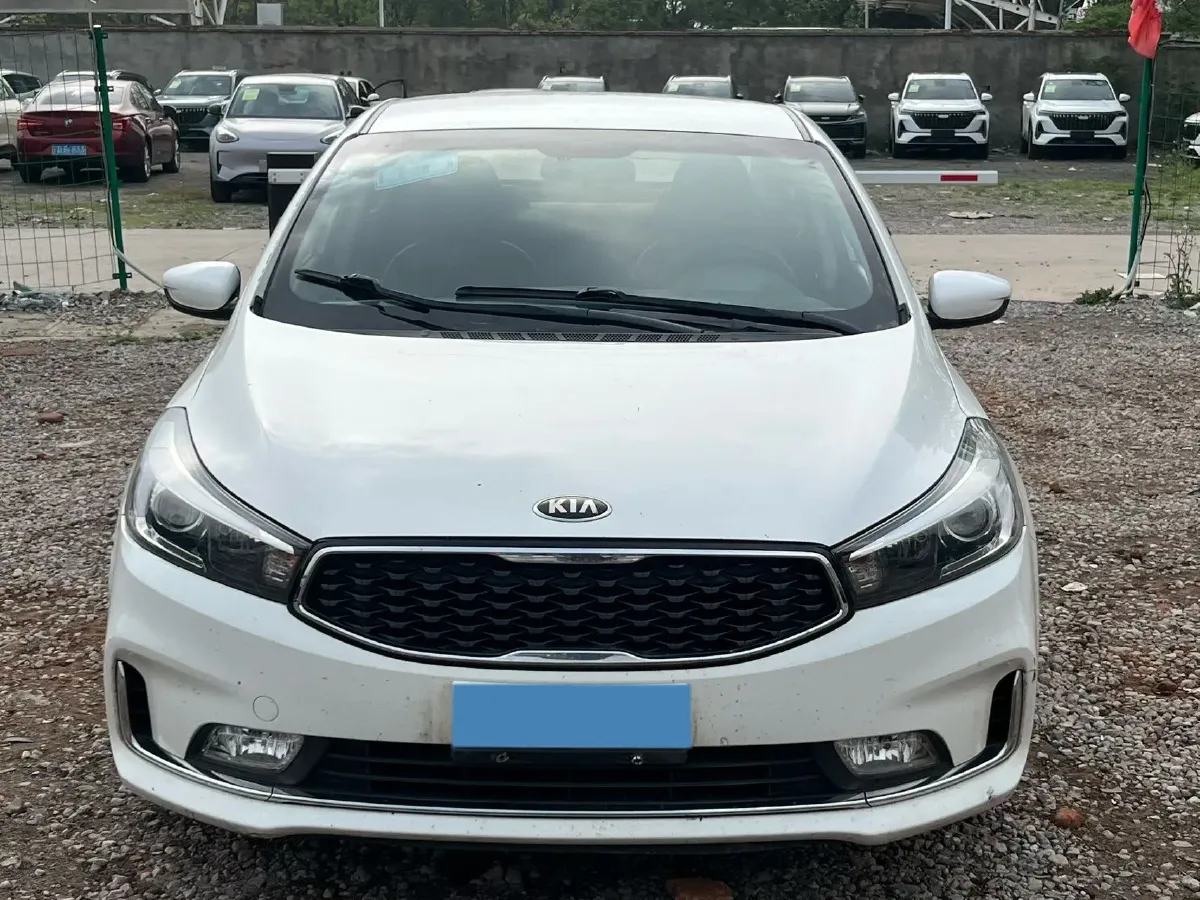 2016 Kia K3 1.6L 128HP L4 6MT,autocango,china used car exporter,china ev exporter,chinese used car exporter,chinese used ev exporter