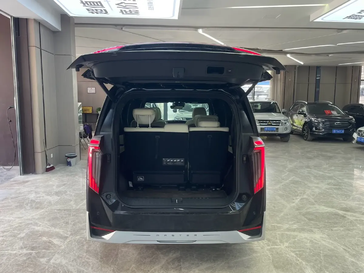 2023 GAC Trumpchi M8 2.0T 252HP L4 8AT,autocango,china used car exporter,china ev exporter,chinese used car exporter,chinese used ev exporter