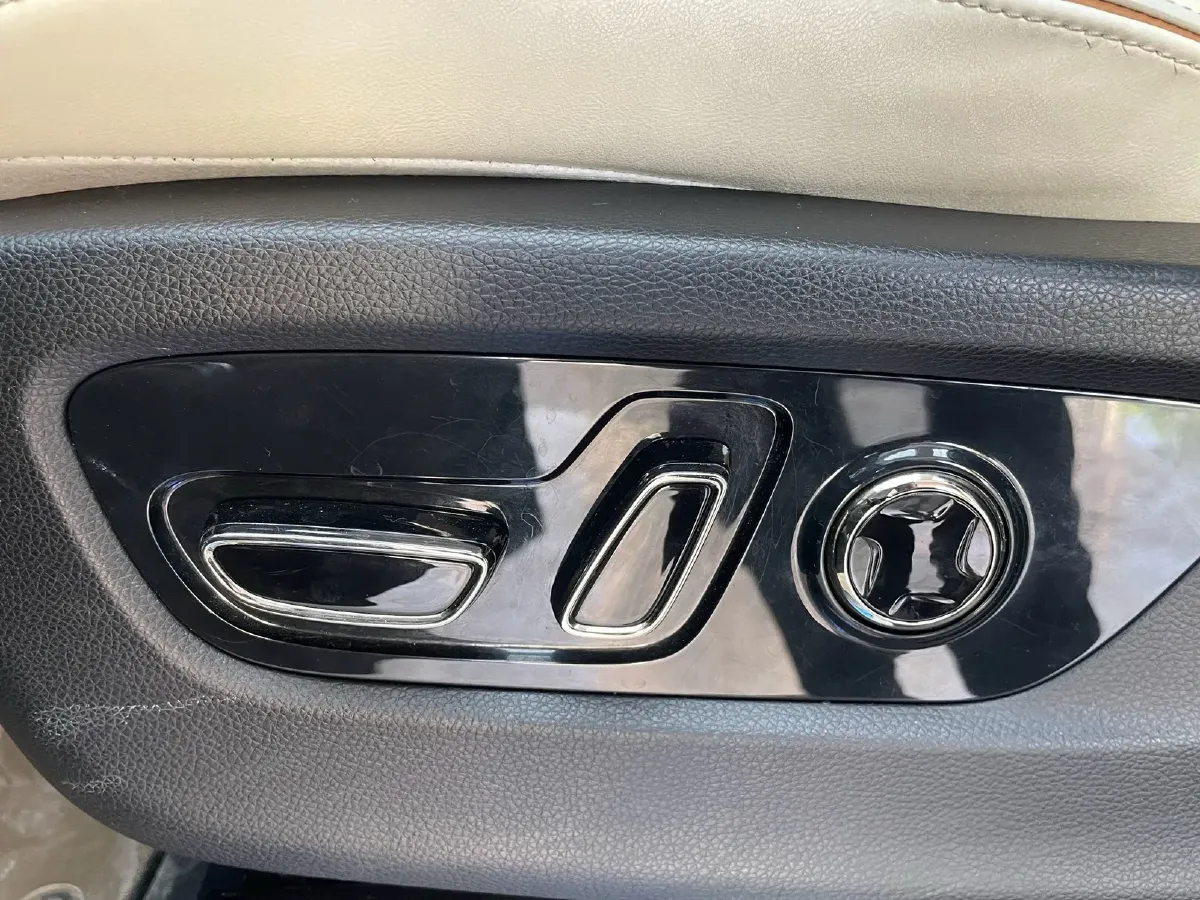 2023 GAC Trumpchi M8 2.0T 252HP L4 8AT,autocango,china used car exporter,china ev exporter,chinese used car exporter,chinese used ev exporter