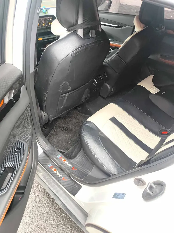 2022 ChangAn Raeton CC 1.5T 188HP L4 7DCT,autocango,china used car exporter,china ev exporter,chinese used car exporter,chinese used ev exporter