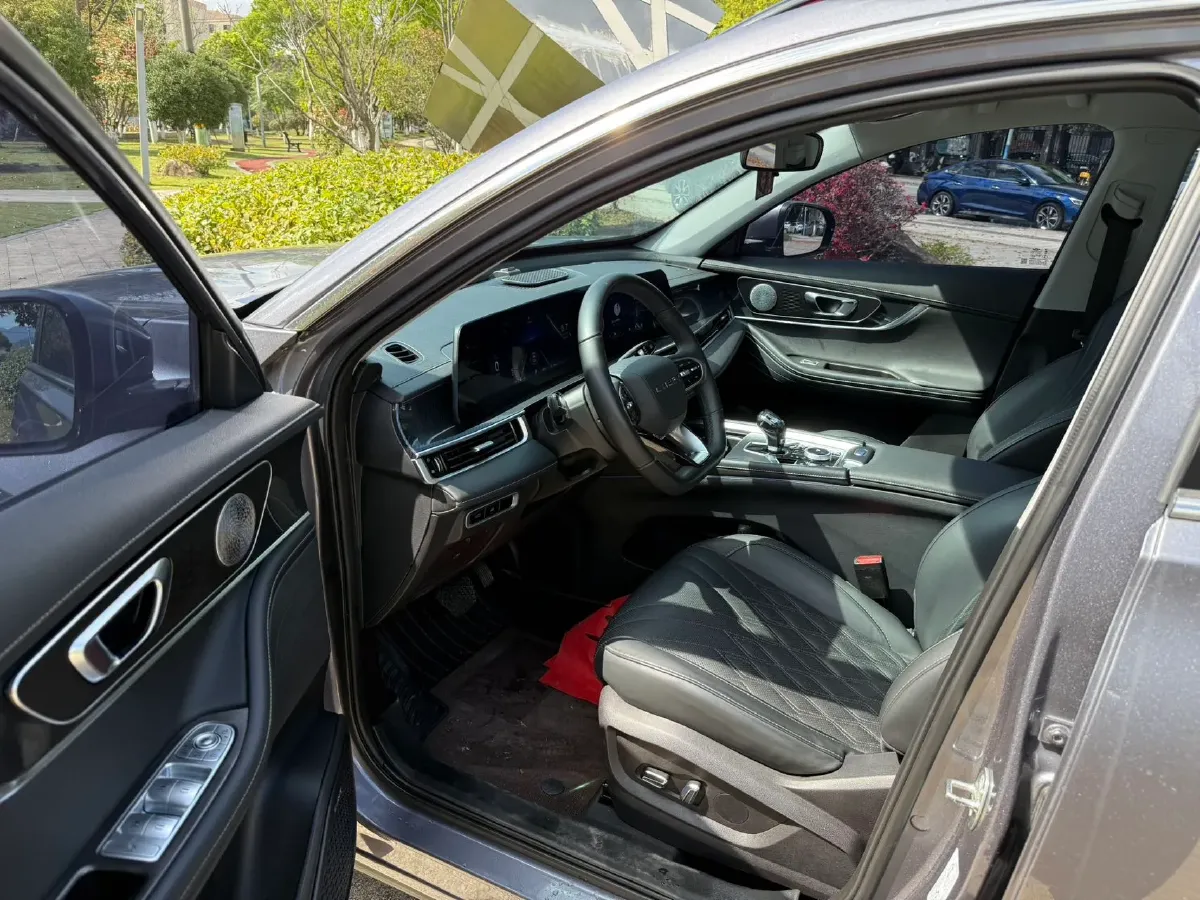 2023 Chery Tiggo 7 Plus 1.6T 197HP L4 7DCT,autocango,china used car exporter,china ev exporter,chinese used car exporter,chinese used ev exporter