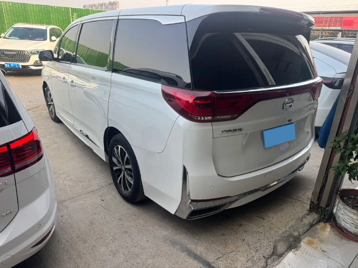 2021 GAC Trumpchi M8 2.0T 252HP L4 8AT,autocango,china used car exporter,china ev exporter,chinese used car exporter,chinese used ev exporter