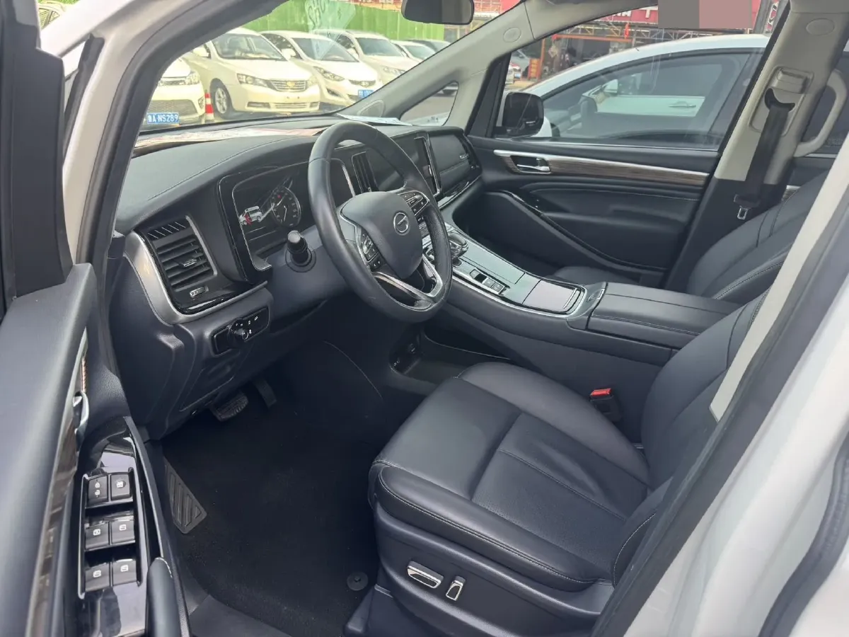 2021 GAC Trumpchi M8 2.0T 252HP L4 8AT,autocango,china used car exporter,china ev exporter,chinese used car exporter,chinese used ev exporter