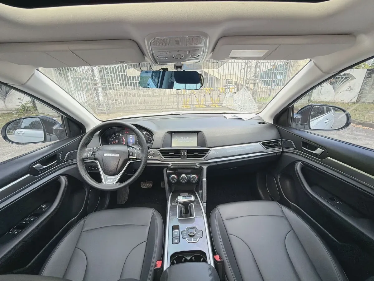 2018 Haval H6 1.5T 150HP L4 7DCT,autocango,china used car exporter,china ev exporter,chinese used car exporter,chinese used ev exporter