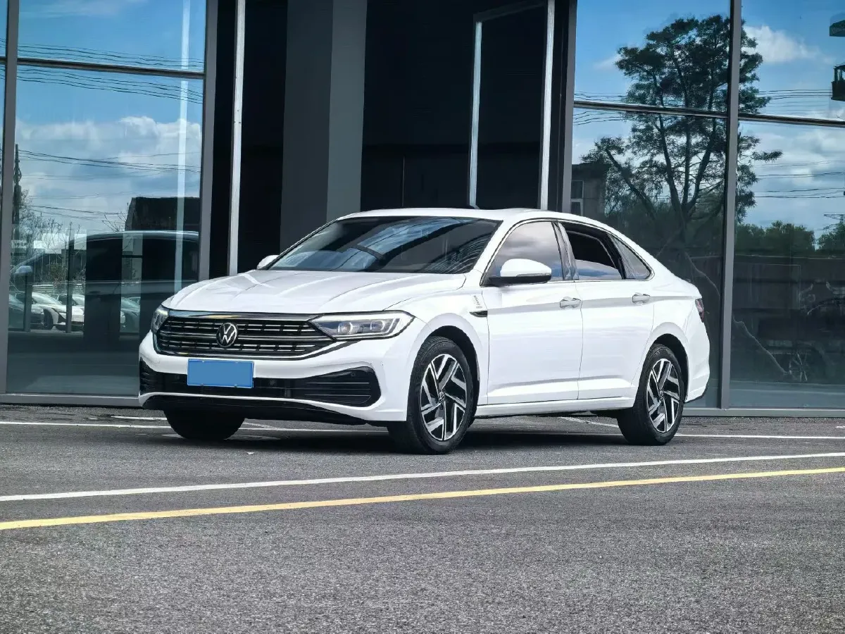 2025 Volkswagen Sagitar 1.5T 160HP L4 7DCT,autocango,china used car exporter,china ev exporter,chinese used car exporter,chinese used ev exporter