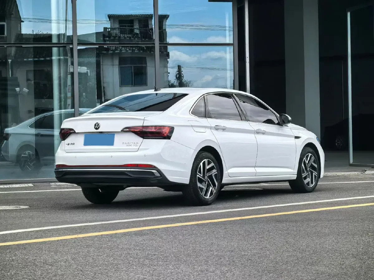 2025 Volkswagen Sagitar 1.5T 160HP L4 7DCT,autocango,china used car exporter,china ev exporter,chinese used car exporter,chinese used ev exporter