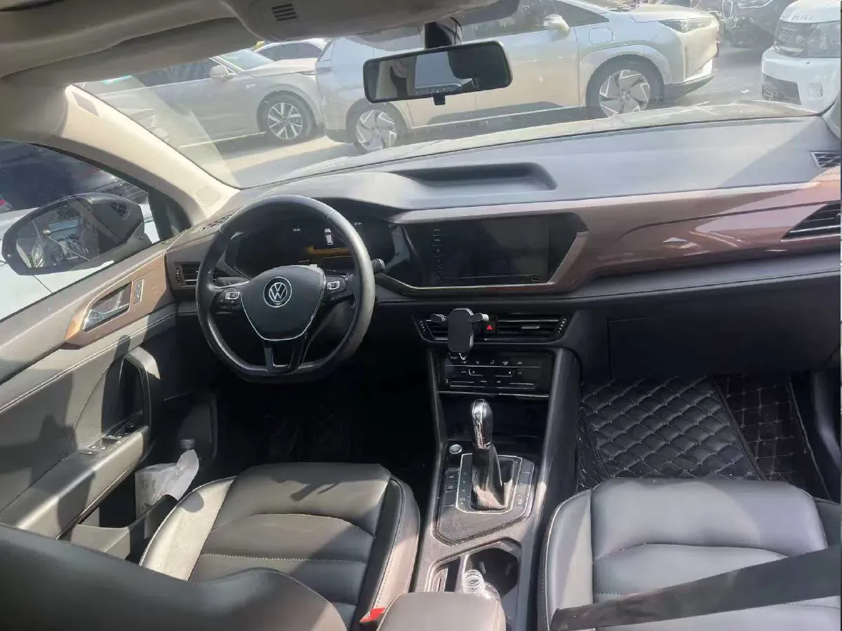 2022 Volkswagen Tharu 1.4T 150HP L4 7DCT,autocango,china used car exporter,china ev exporter,chinese used car exporter,chinese used ev exporter