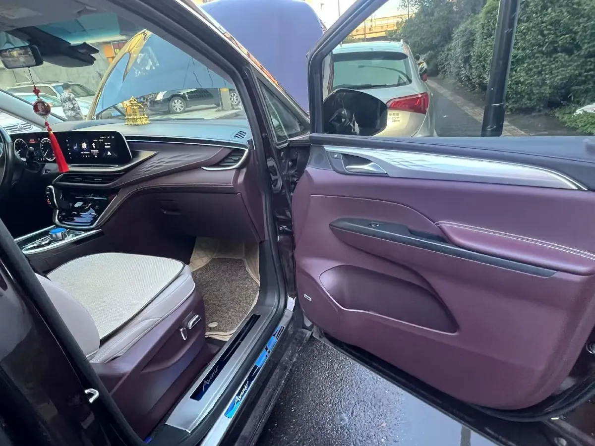 2022 Buick GL8 2.0T 237HP L4 9AT,autocango,china used car exporter,china ev exporter,chinese used car exporter,chinese used ev exporter