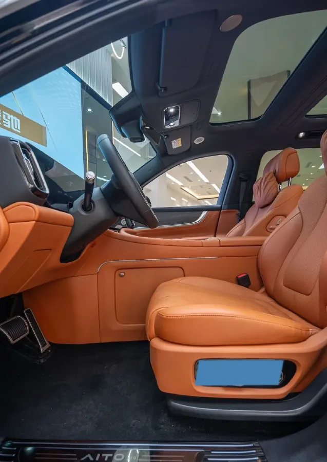 2024 AITO AITO M9 1.5T 152HP L4 REEV 42KWH,autocango,china used car exporter,china ev exporter,chinese used car exporter,chinese used ev exporter