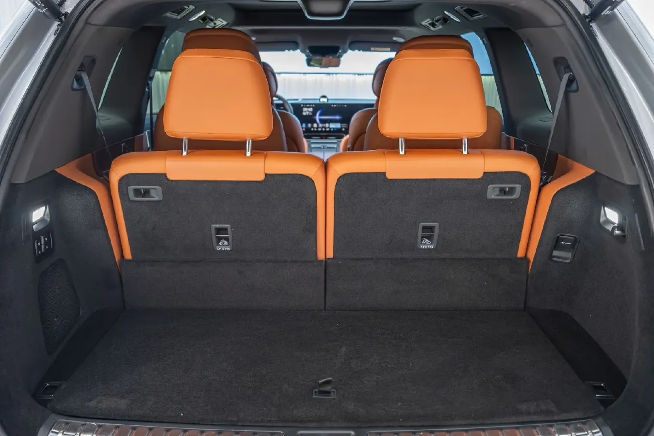 2024 AITO AITO M9 1.5T 152HP L4 REEV 42KWH,autocango,china used car exporter,china ev exporter,chinese used car exporter,chinese used ev exporter