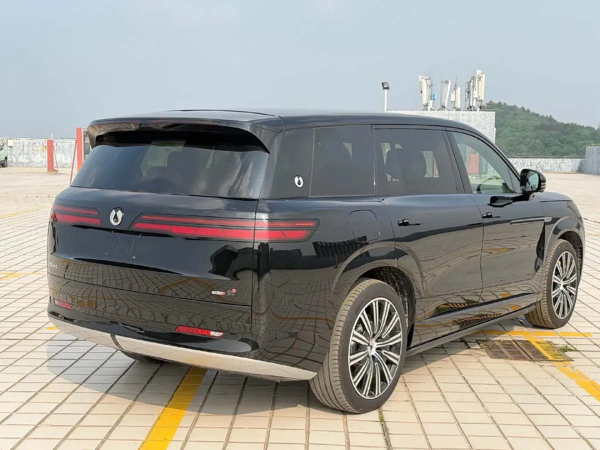 2025 Denza DenzaN9 2.0T 207HP L4 E-CVT PHEV,autocango,china used car exporter,china ev exporter,chinese used car exporter,chinese used ev exporter