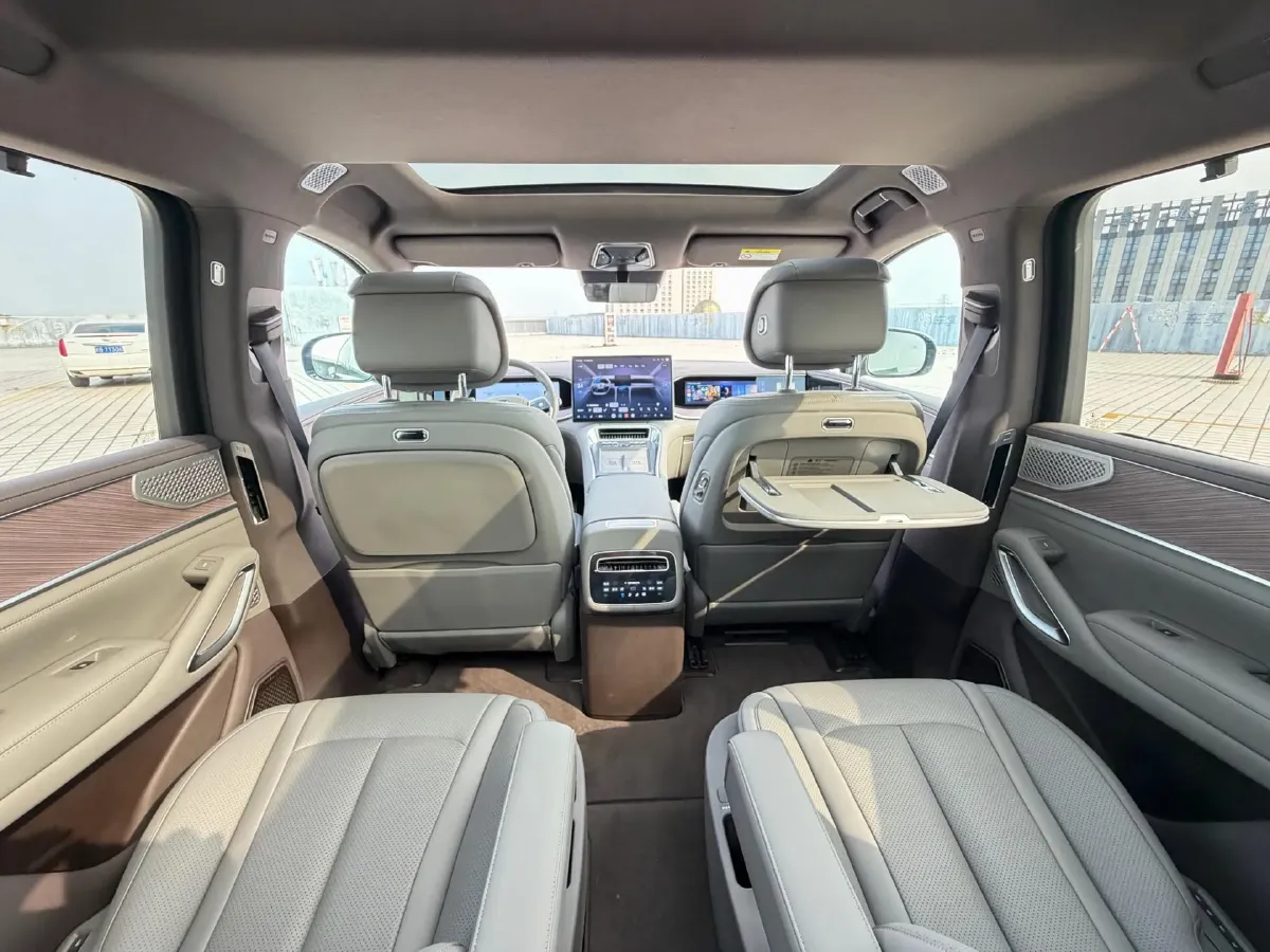 2025 Denza DenzaN9 2.0T 207HP L4 E-CVT PHEV,autocango,china used car exporter,china ev exporter,chinese used car exporter,chinese used ev exporter