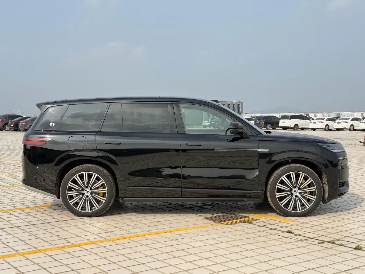 2025 Denza DenzaN9 2.0T 207HP L4 E-CVT PHEV,autocango,china used car exporter,china ev exporter,chinese used car exporter,chinese used ev exporter