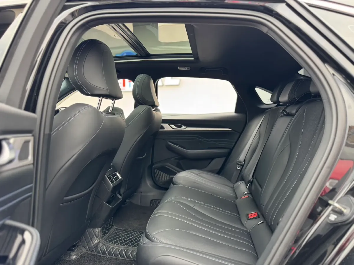 2025 Geely Preface 1.5T 181HP L4 7DCT,autocango,china used car exporter,china ev exporter,chinese used car exporter,chinese used ev exporter