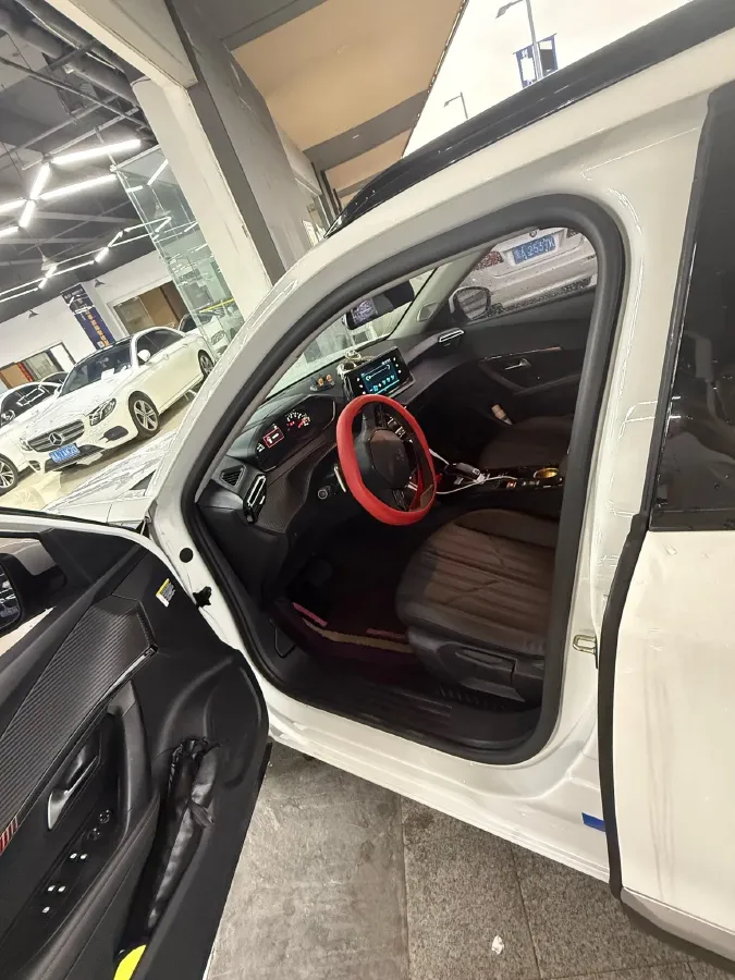 2022 Peugeot 2008 1.2T 136HP L3 6DCT,autocango,china used car exporter,china ev exporter,chinese used car exporter,chinese used ev exporter