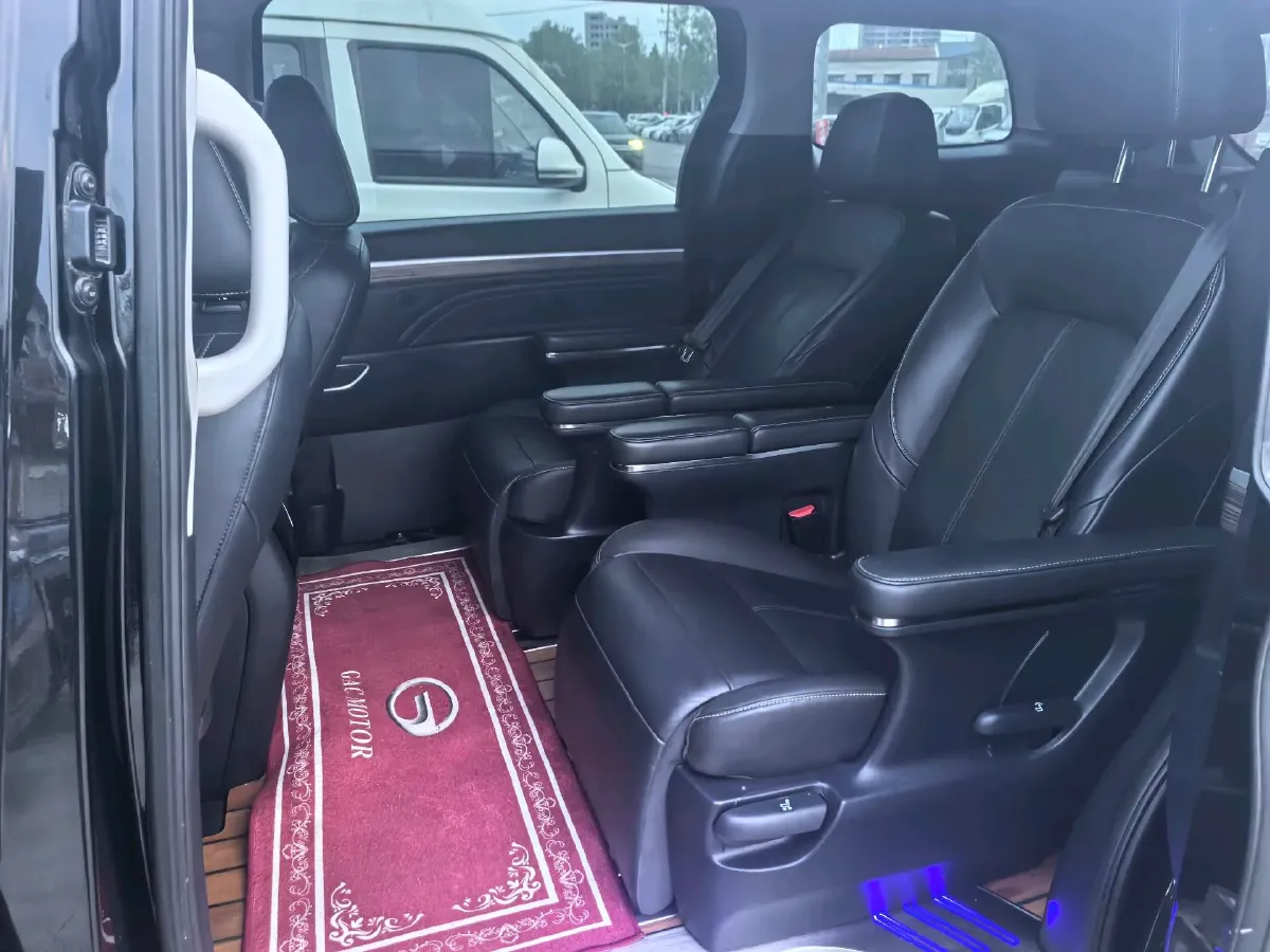 2021 GAC Trumpchi M8 2.0T 252HP L4 8AT,autocango,china used car exporter,china ev exporter,chinese used car exporter,chinese used ev exporter