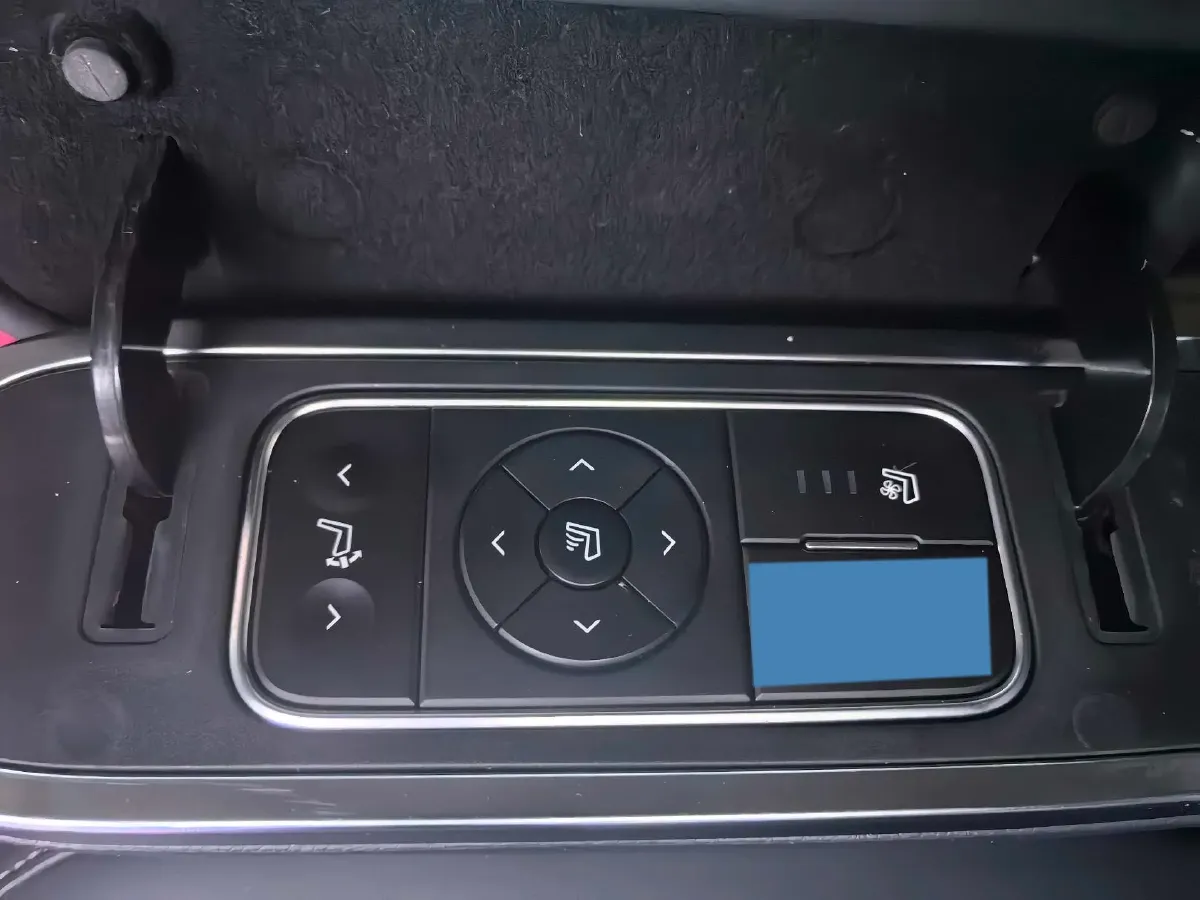 2021 GAC Trumpchi M8 2.0T 252HP L4 8AT,autocango,china used car exporter,china ev exporter,chinese used car exporter,chinese used ev exporter