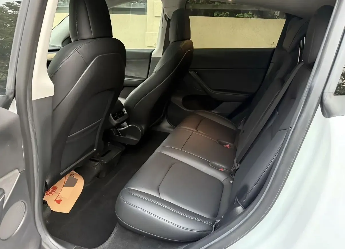 2022 Tesla Model Y BEV 60KWH,autocango,china used car exporter,china ev exporter,chinese used car exporter,chinese used ev exporter