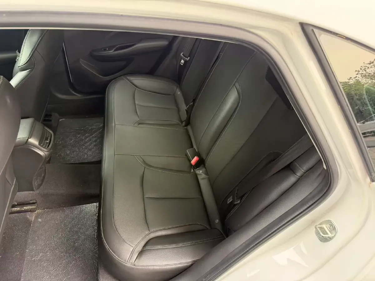 2021 Buick Excelle 1.5L 113HP L4 6AT,autocango,china used car exporter,china ev exporter,chinese used car exporter,chinese used ev exporter