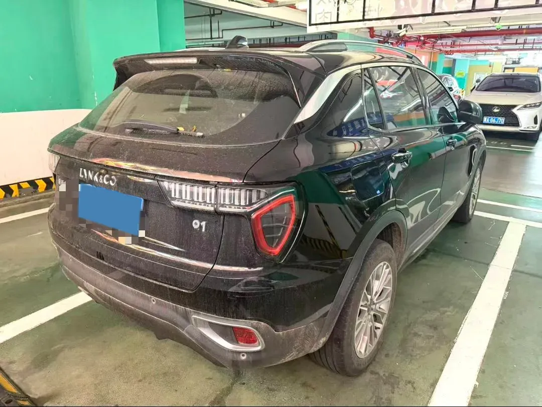 2017 Zotye SR9 2.0T 190HP L4 6DCT,autocango,china used car exporter,china ev exporter,chinese used car exporter,chinese used ev exporter