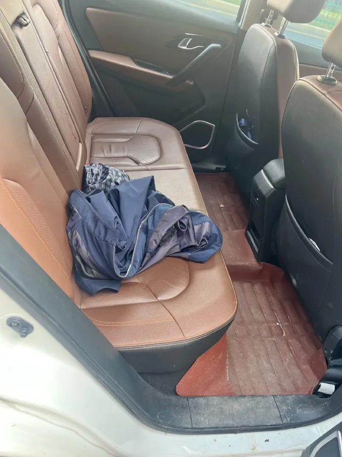 2017 FAW Senia R7 1.6L 116HP L4 6AT,autocango,china used car exporter,china ev exporter,chinese used car exporter,chinese used ev exporter