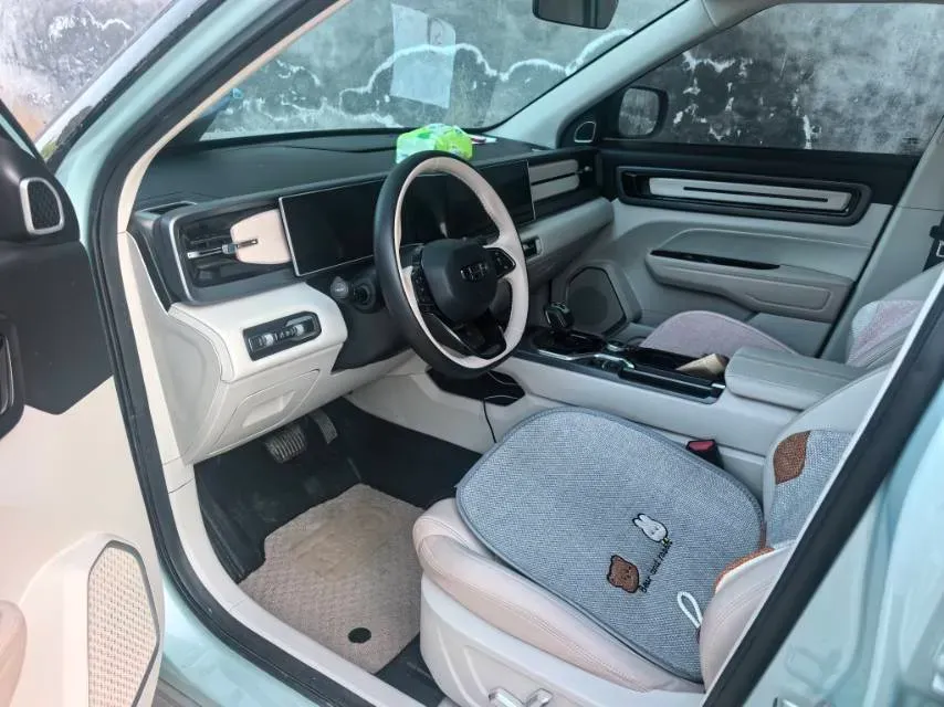 2023 Geely ICON 1.5T 181HP L4 7DCT,autocango,china used car exporter,china ev exporter,chinese used car exporter,chinese used ev exporter