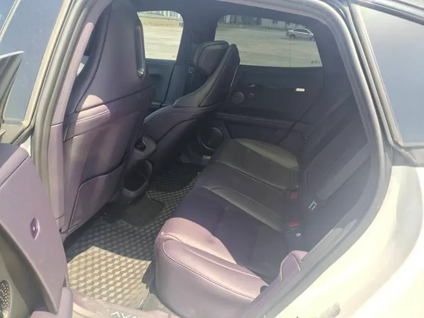 2025 Avatr 06 BEV,autocango,china used car exporter,china ev exporter,chinese used car exporter,chinese used ev exporter