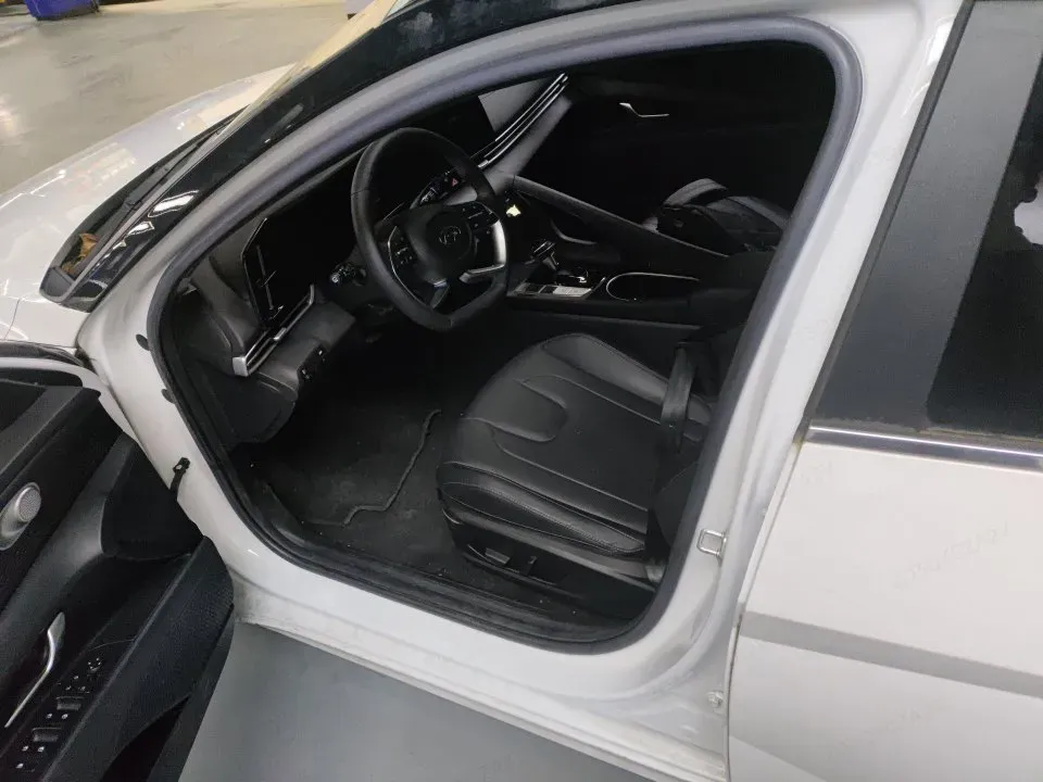 2021 Hyundai Elantra 1.5L 115HP L4 CVT,autocango,china used car exporter,china ev exporter,chinese used car exporter,chinese used ev exporter