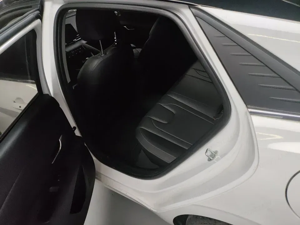 2021 Hyundai Elantra 1.5L 115HP L4 CVT,autocango,china used car exporter,china ev exporter,chinese used car exporter,chinese used ev exporter