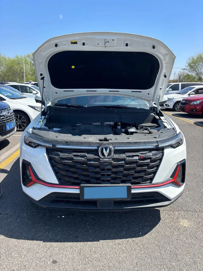 2023 ChangAn CS35 Plus 1.4T 160HP L4 7DCT,autocango,china used car exporter,china ev exporter,chinese used car exporter,chinese used ev exporter