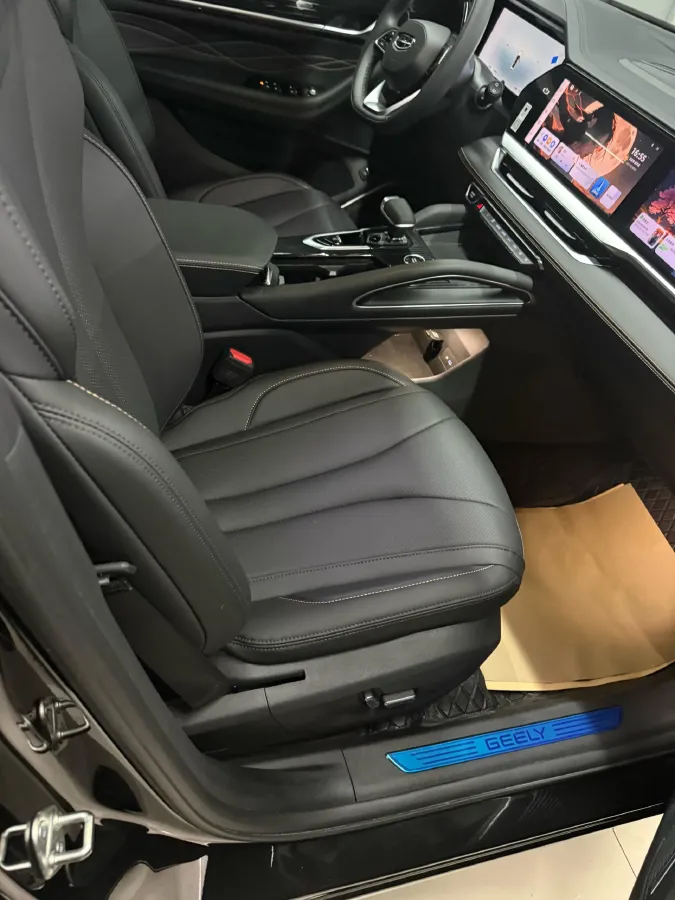 2024 Geely Monjaro 2.0T 218HP L4 7DCT,autocango,china used car exporter,china ev exporter,chinese used car exporter,chinese used ev exporter