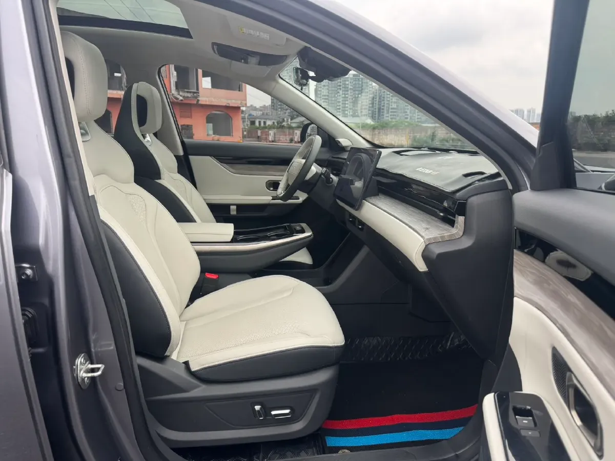 2022 Jetour DASHING 1.6T 197HP L4 7DCT,autocango,china used car exporter,china ev exporter,chinese used car exporter,chinese used ev exporter