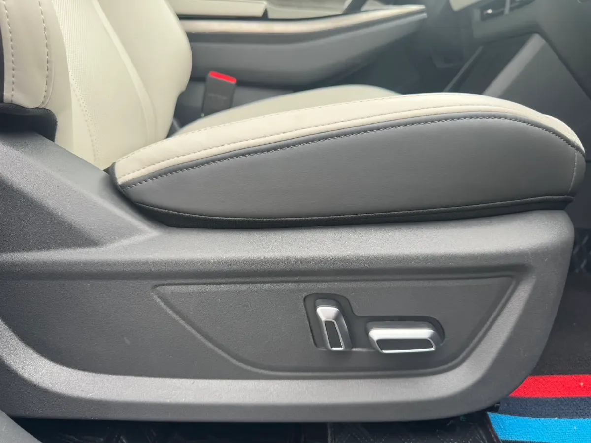 2022 Jetour DASHING 1.6T 197HP L4 7DCT,autocango,china used car exporter,china ev exporter,chinese used car exporter,chinese used ev exporter