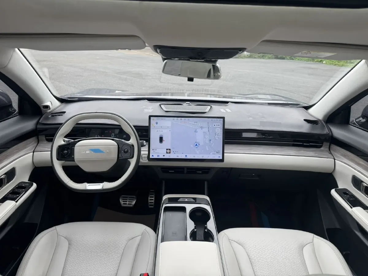 2022 Jetour DASHING 1.6T 197HP L4 7DCT,autocango,china used car exporter,china ev exporter,chinese used car exporter,chinese used ev exporter