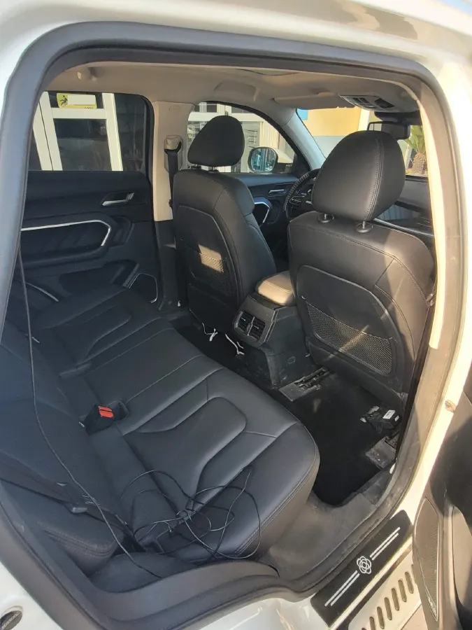 2017 Haval H6 1.5T 169HP L4 7DCT,autocango,china used car exporter,china ev exporter,chinese used car exporter,chinese used ev exporter