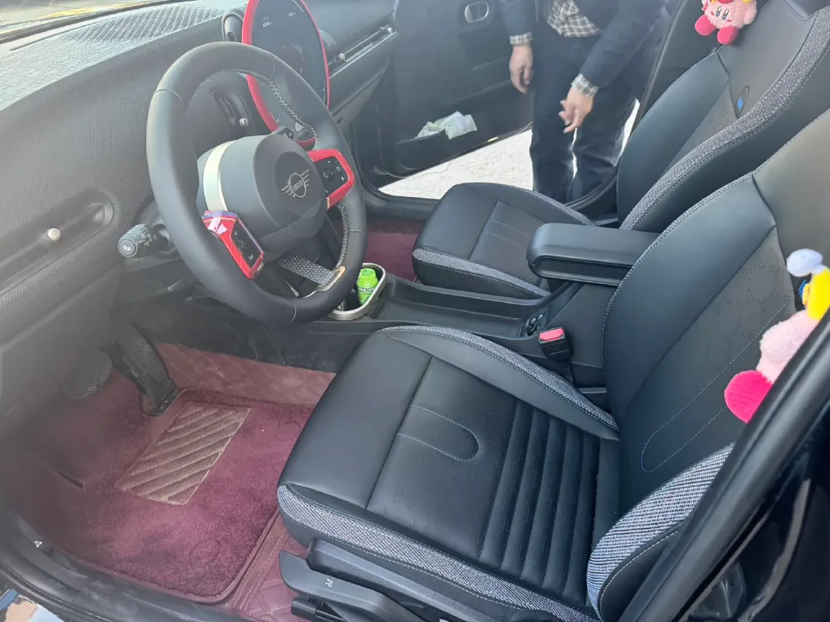 2025 MINI MINI 1.5T 156HP L3 7DCT,autocango,china used car exporter,china ev exporter,chinese used car exporter,chinese used ev exporter