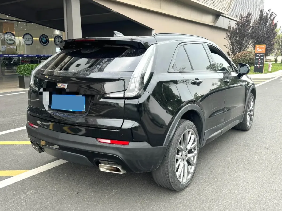 2023 Cadillac XT4 2.0T 237HP L4 9AT,autocango,china used car exporter,china ev exporter,chinese used car exporter,chinese used ev exporter