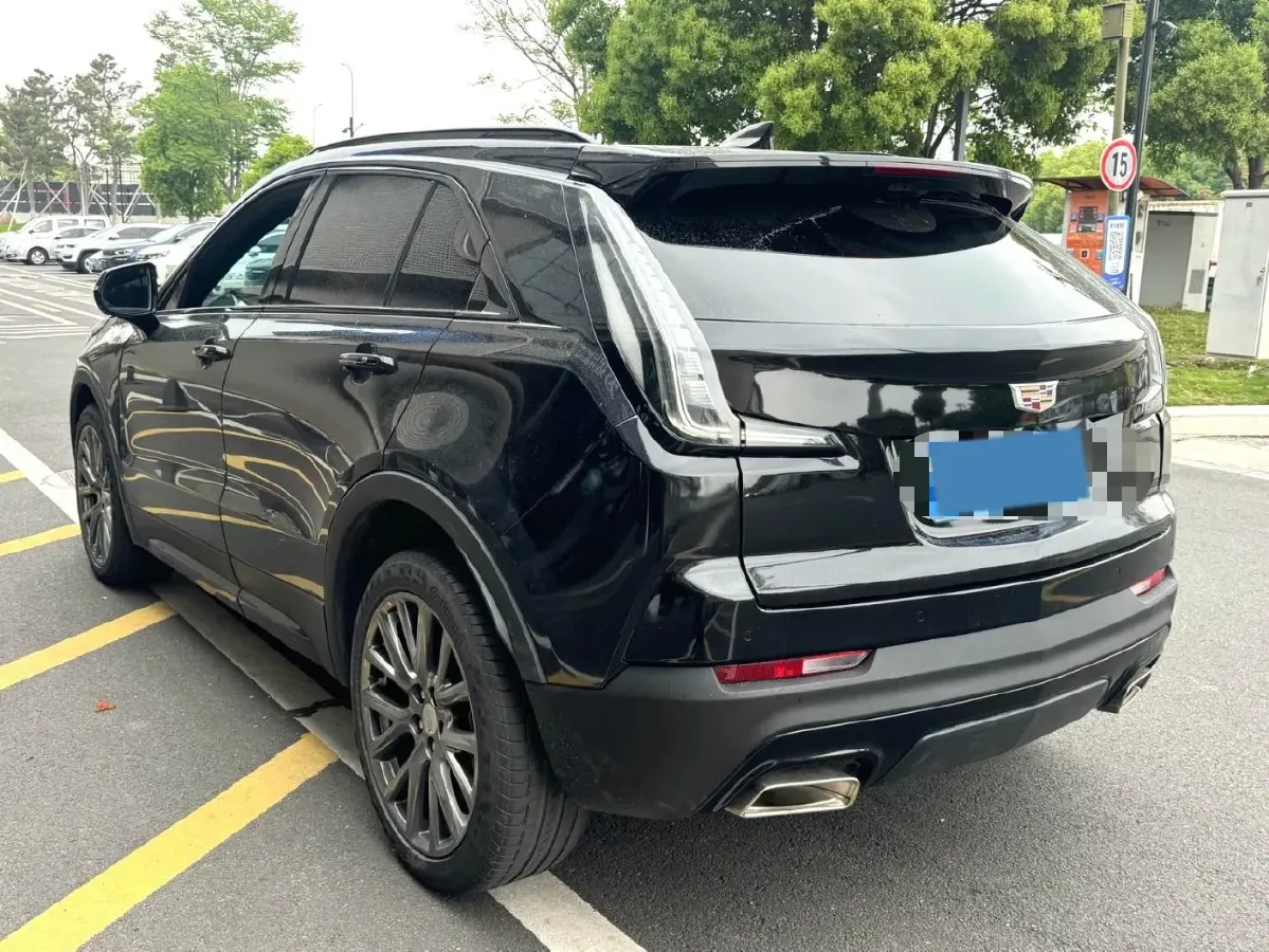 2023 Cadillac XT4 2.0T 237HP L4 9AT,autocango,china used car exporter,china ev exporter,chinese used car exporter,chinese used ev exporter