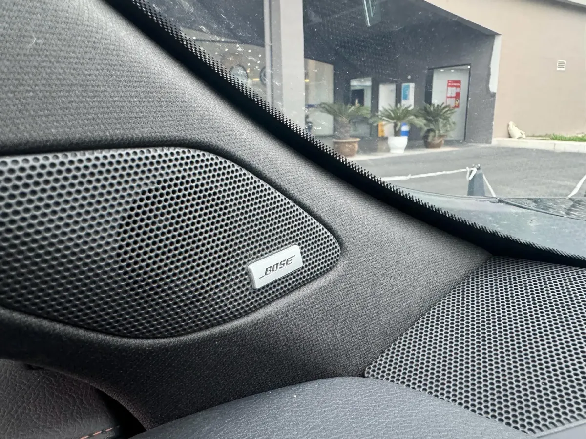 2023 Cadillac XT4 2.0T 237HP L4 9AT,autocango,china used car exporter,china ev exporter,chinese used car exporter,chinese used ev exporter