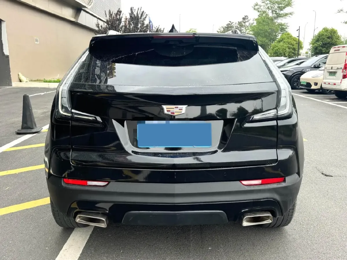 2023 Cadillac XT4 2.0T 237HP L4 9AT,autocango,china used car exporter,china ev exporter,chinese used car exporter,chinese used ev exporter