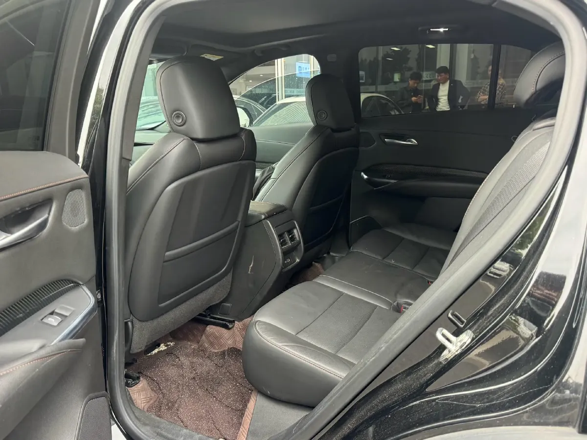 2023 Cadillac XT4 2.0T 237HP L4 9AT,autocango,china used car exporter,china ev exporter,chinese used car exporter,chinese used ev exporter