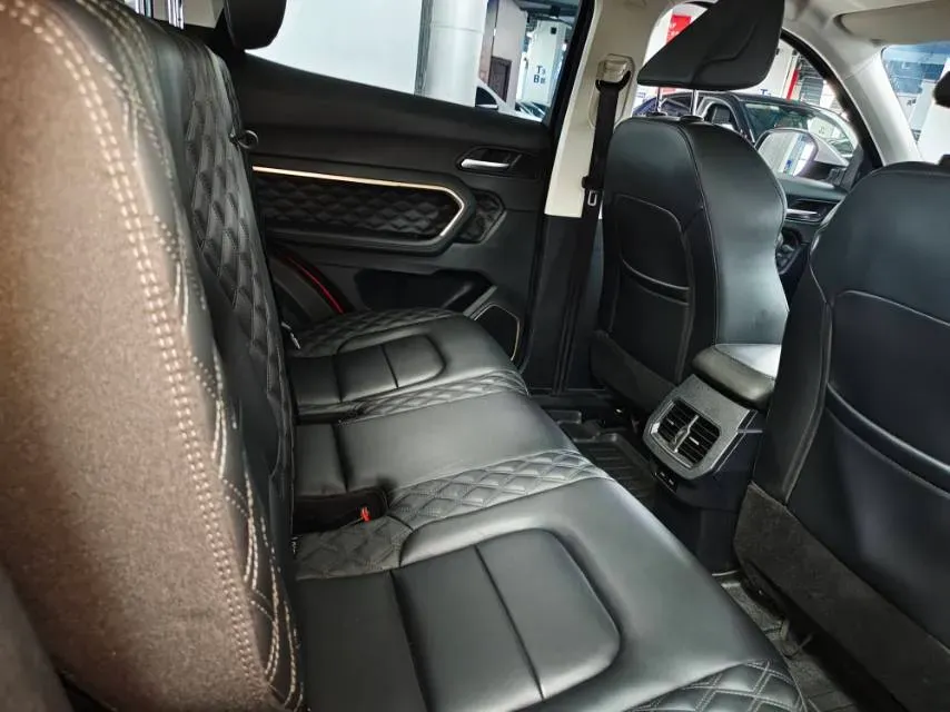 2022 Haval H6 1.5T 184HP L4 7DCT,autocango,china used car exporter,china ev exporter,chinese used car exporter,chinese used ev exporter