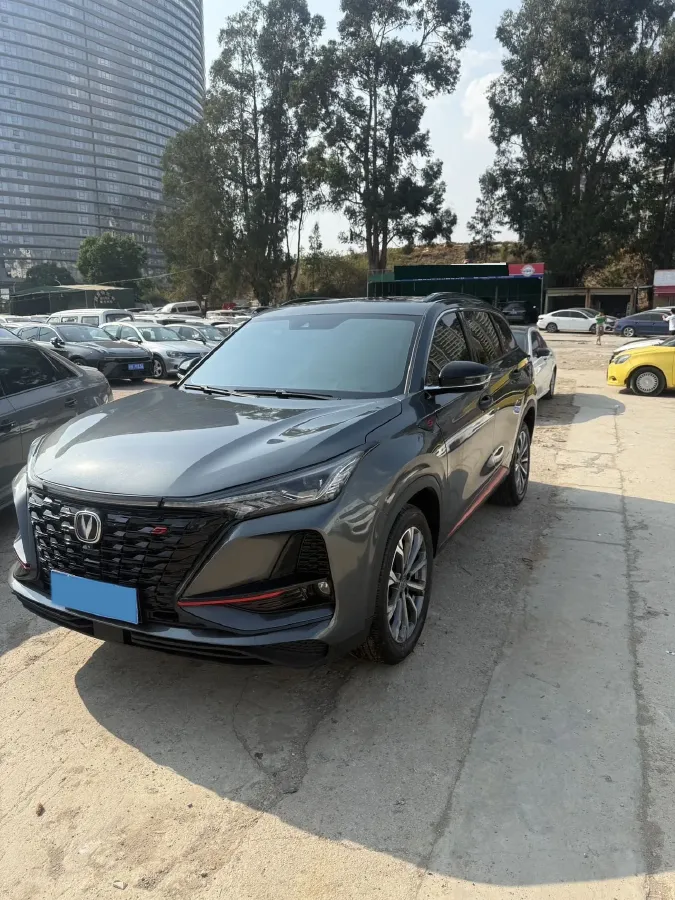 2021 ChangAn CS75 Plus 2.0T 233HP L4 8AT,autocango,china used car exporter,china ev exporter,chinese used car exporter,chinese used ev exporter