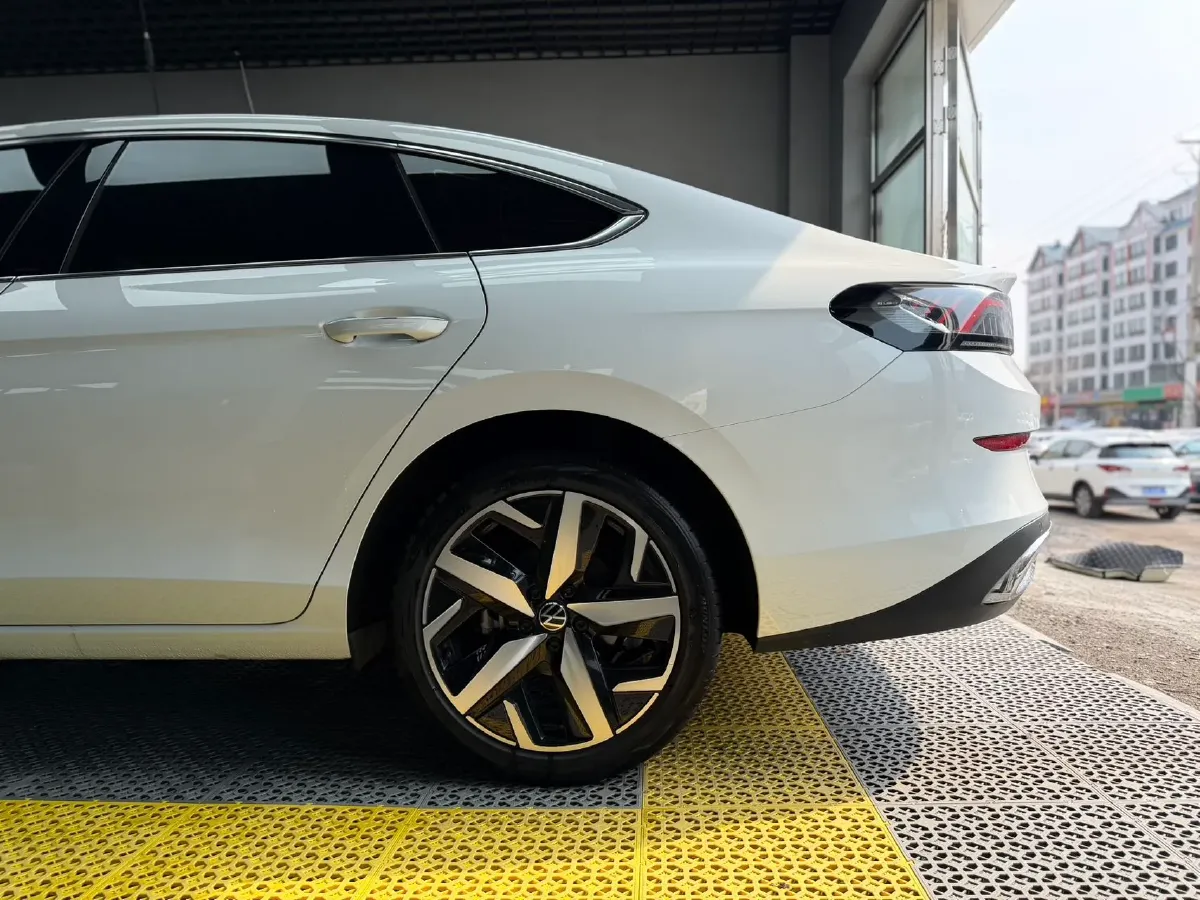 2023 Volkswagen Lamando 1.4T 150HP L4 7DCT,autocango,china used car exporter,china ev exporter,chinese used car exporter,chinese used ev exporter