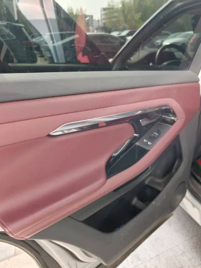 2022 Land Rover Range Rover Evoque 2.0T 249HP L4 9AT,autocango,china used car exporter,china ev exporter,chinese used car exporter,chinese used ev exporter